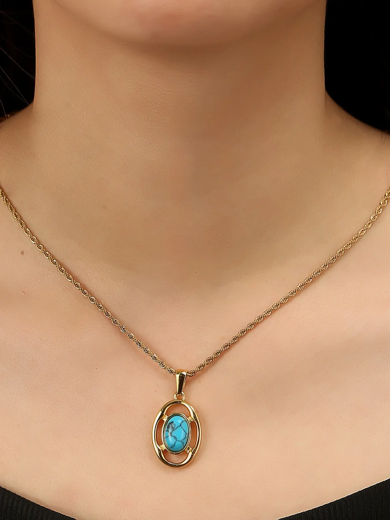 Elegant Turquoise Pendant Necklace, Necklets, Fashion Sweater Chain Stainless Steel Jewelry, Versatile Choker for Women, Light Luxury Design