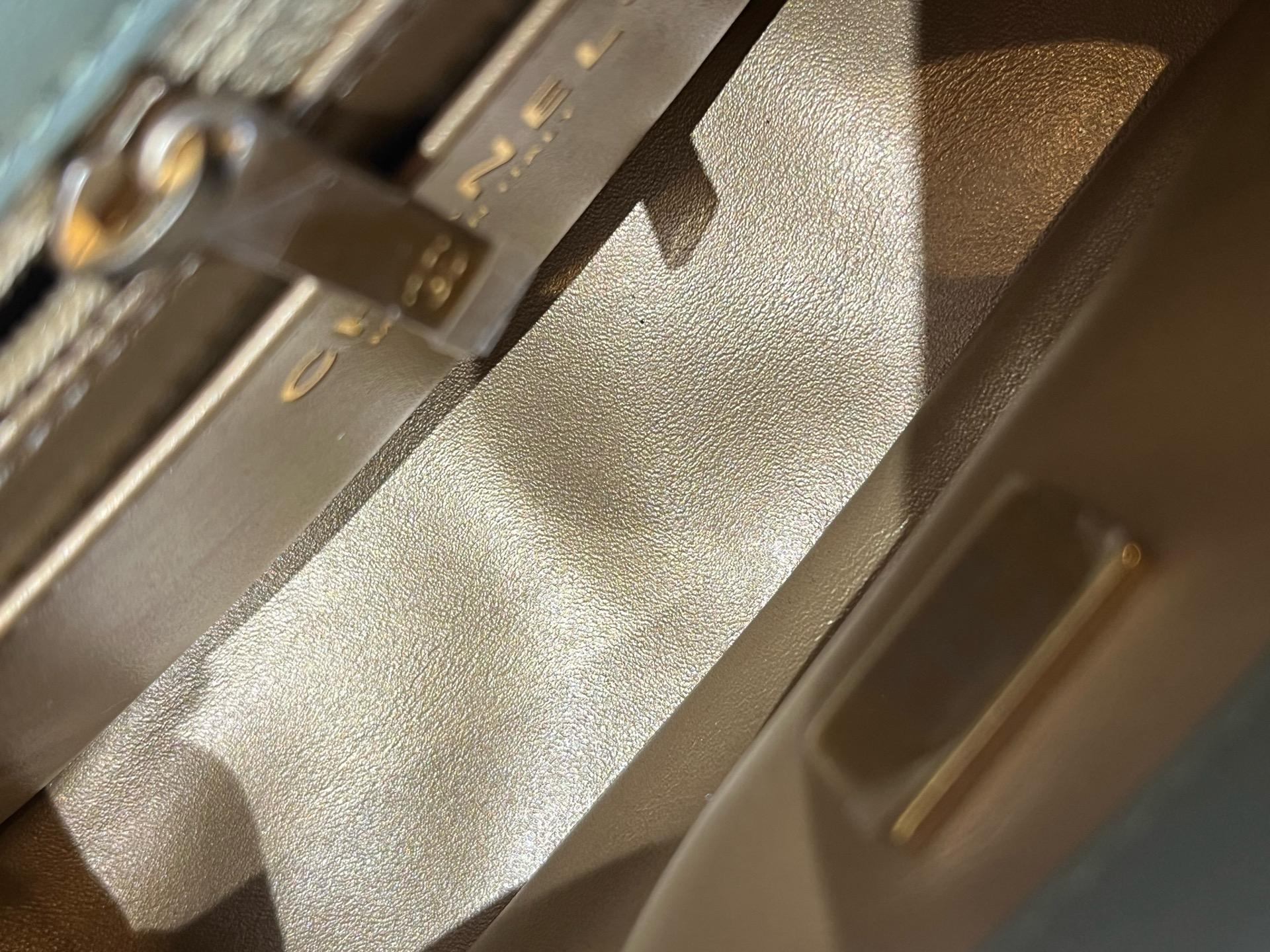 Pre-owned CHANEL Mini Rectangular Classic Flap Bag in avocado green lambskin, featuring the iconic adjustable gold ball chain 1919H0106