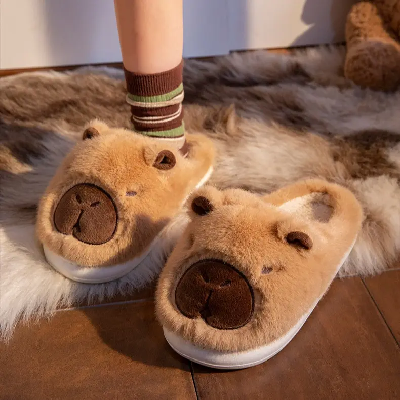 [Warm Fuzzy Slippers] Capybara Plush Slippers - Women's Cute Warm Fuzzy Slippers Slip-On Swollen Feet Slippers Wide Anti-Slip Home Indoor Soft Shoes Cartoon Animal Shoes, Women Shoes