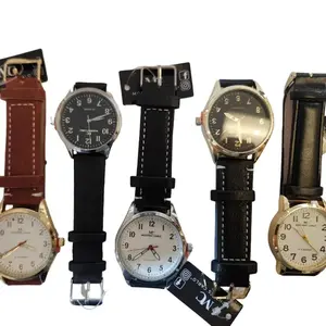 Monte Carlo Quartz Watch Set for Men & Women Elegant Synthetic Strap Classic Everyday Wear Accurate Timekeeping Durable Design