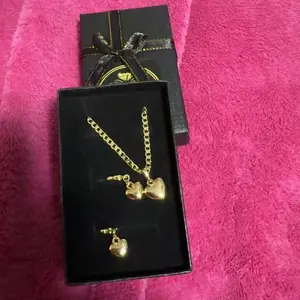 Women's 14 Karat Gold Plated Heart 2-Piece Jewellery Gift Set - Dainty Necklace & Earrings, Elegant Daily Wear Accessory, Anniversary Present, Accessories for Women
