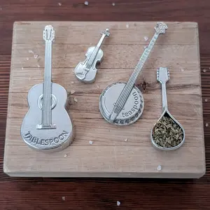 Americana Measuring Spoons – Set of 4