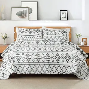 Reversible Ultra Soft Printed Quilts  Size, Lightweight Patchwork Geometric Stripes Bedspreads Coverlets  Quilt Bedding Set with 2 Pillow Shams for All Seasons, White/Grey