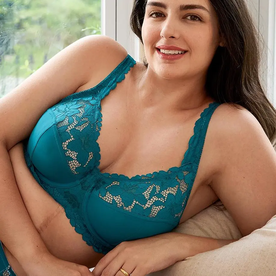 Women's Plus Size Full Coverage Underwire Unlined Minimizer Lace Bra Womenswear Bridal Adjustable Soft--BY849PLUS-2 Fabric Fit
