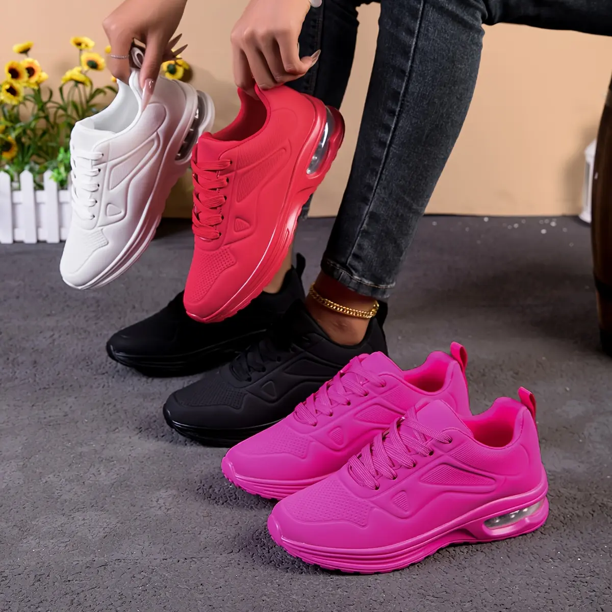 Women's cushioned sports shoes, lightweight soft sole running shoes, non-slip shock-absorbing casual shoes, travel fitness badminton tennis shoes, pludaily trendy versatile walking shoes, road marathon women's shoes