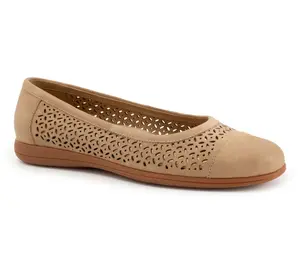 Trotters Leather Cap-Toe Delmara Ballet Flat