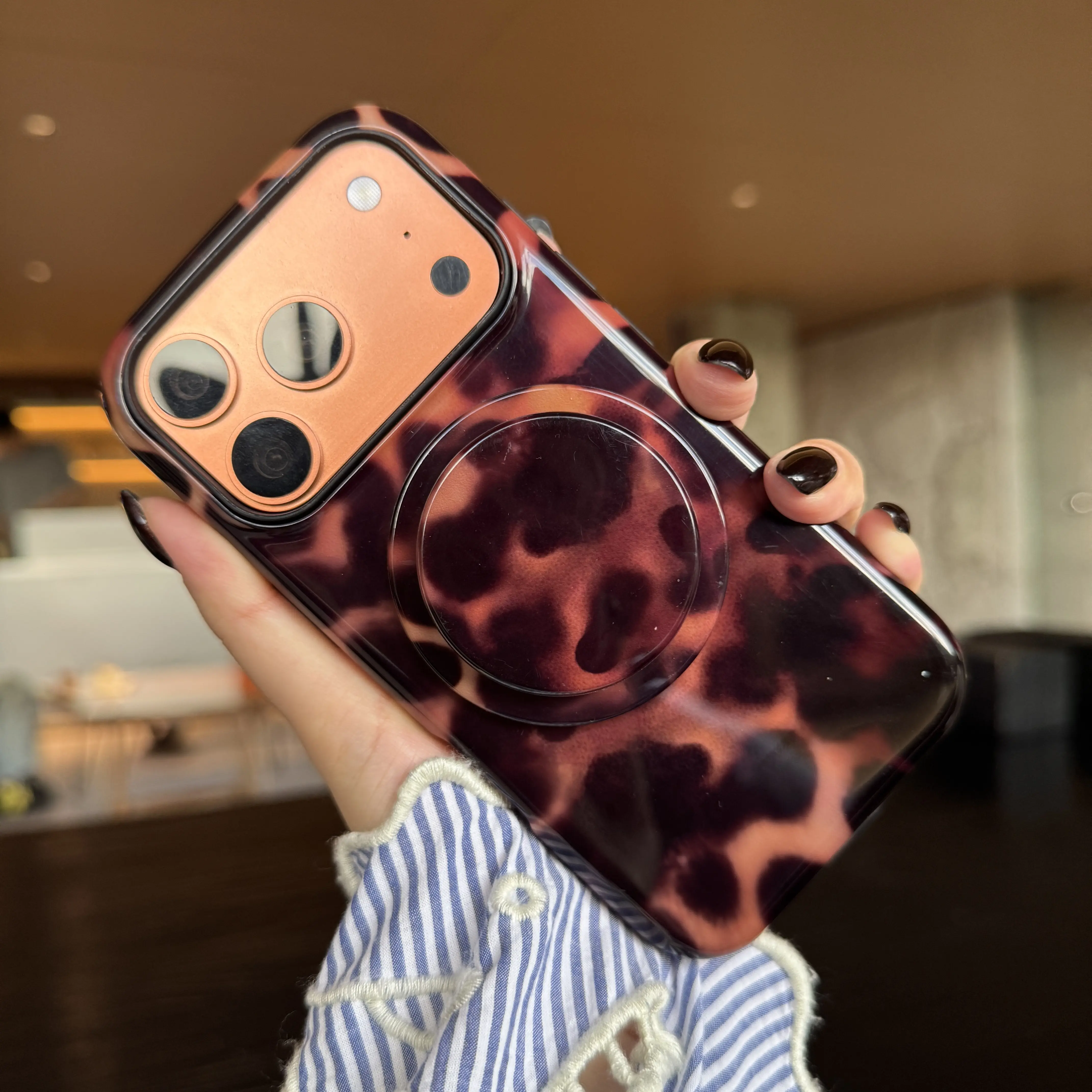Aivona For iPhone 17 16 15 14 13 Pro Max Magnetic Phone case Brown Leopard Protective Cover 16 Plus Phone Case [Applicable to Magsafe] Cheetah Case For Women