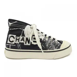 Pre-owned CHANEL Polyester Small Leather Goods G35960X51691 Print Fabric Sneakers