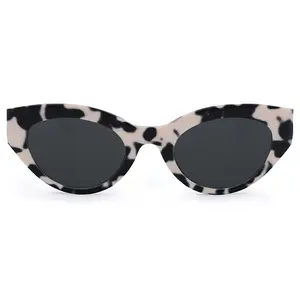 Elizabeth - Blonde Tortoise Retro-Inspired Cat-Eye Sunglasses with Oval Shape Classic Matte Finish
