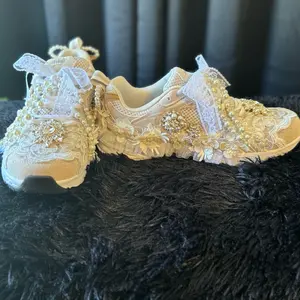 Custom bling women’s sneakers  Size 7 1/2