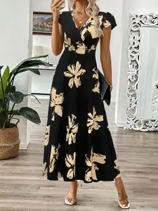 Women's Floral Print V-Neck Dress, Boho Short-Sleeve A-Line Dress for Beach Vacations and Summer Holidays, Bohemian Casual Fashion