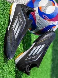 Professional Grade Laceless TF Turf Soccer Cleats Men Women High Traction Non-Slip Wear-Resistant Football Boots Lightweight Breathable for Adult Competition Training Soccer Shoes Sports Football Shoes
