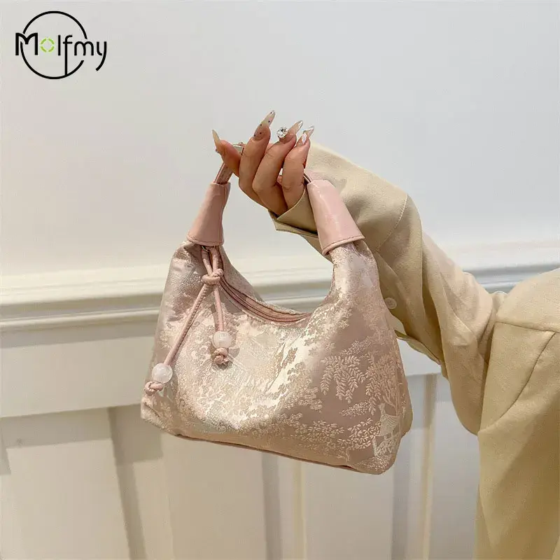 Designer Luxury Bags Woman Sweet Embroidery Shoulder Bag Nylon Texture Pearl Pendant Crossbody Handbag Bucket Handbag Women Girl