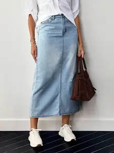 Women's New Denim Skirt Soft Comfortable Breathable Cotton Fitted Washed Ripped Craft Elegant Style Long Skirt Womenswear, Stylish Casual Wear for Everyday Fashion