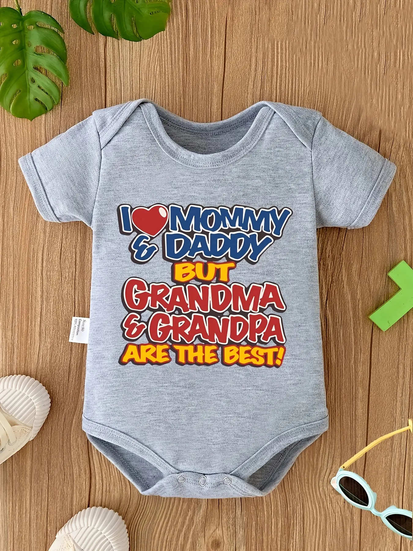 Unisex Fitted Basic Short-Sleeve Fade-Resistant Cotton Baby Bodysuit - Funny Family Print, Snap Crotch, Letters Quote "I Love Mommy & Daddy But Grandma & Grandpa Are The Best", Newborn Romper, Grandparent-Grandbaby Gift