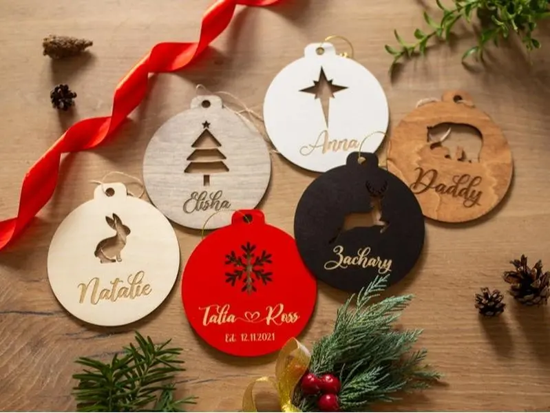 Personalized 1 Layered - Wooden Christmas Ornaments, Custom Name Family & Couple Baubles, Engraved Holiday Tree Decor Gift for Xmas Stockings
