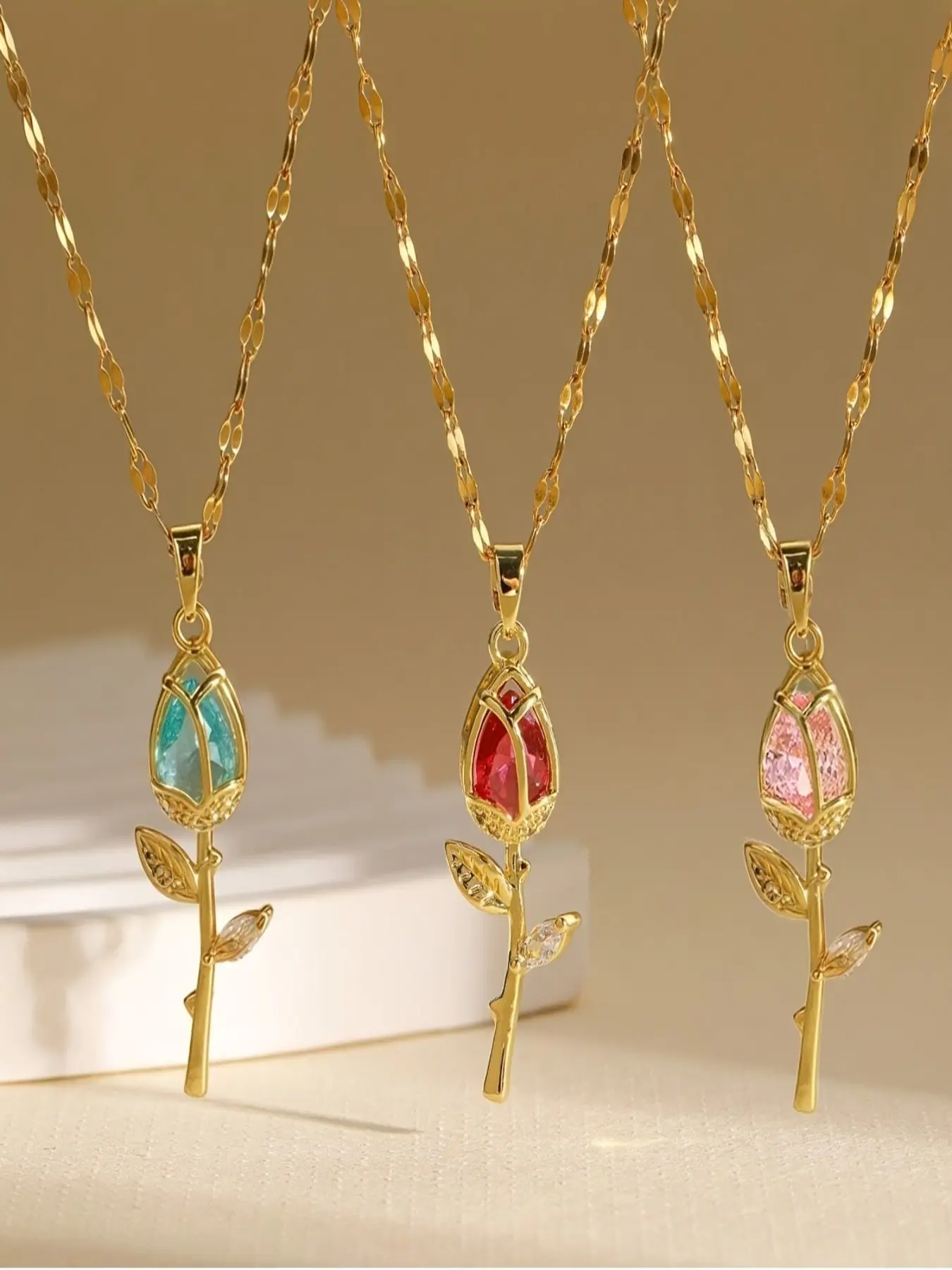 1PC Elegant Gold Tulip Flower Pendant Necklace - Perfect for Women's Everyday Wear | Holiday Parties - Ideal Valentine's Day Gift and Mother's Day Jewelry