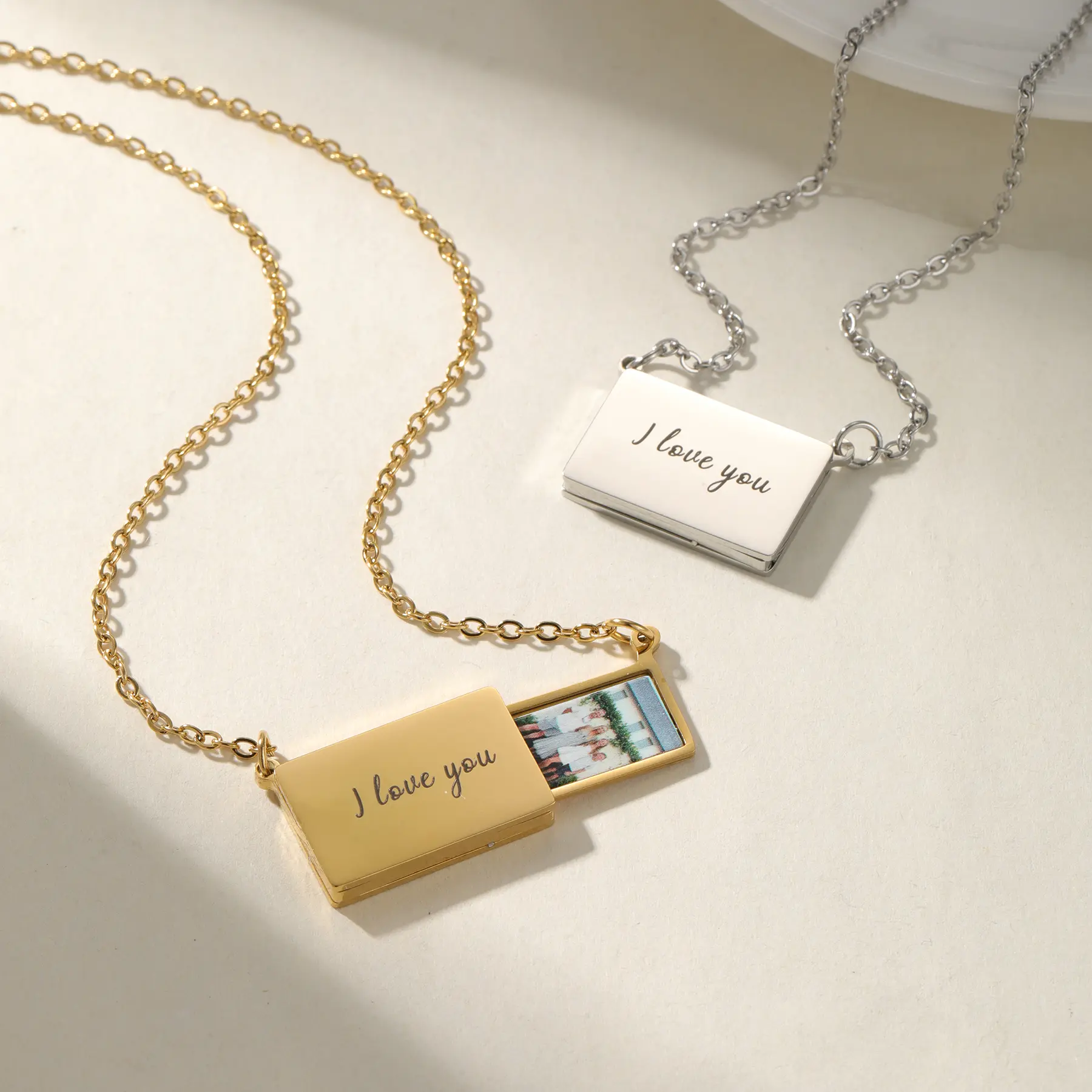 Custom Photo Message Stainless Steel Envelope Necklace with Steel Chain, Unisex Long Length Casual Daily Wear Jewelry Gift for Girlfriend, Pendant, Elegant, Holds A Photo Or Message, Personalizable Necklaces