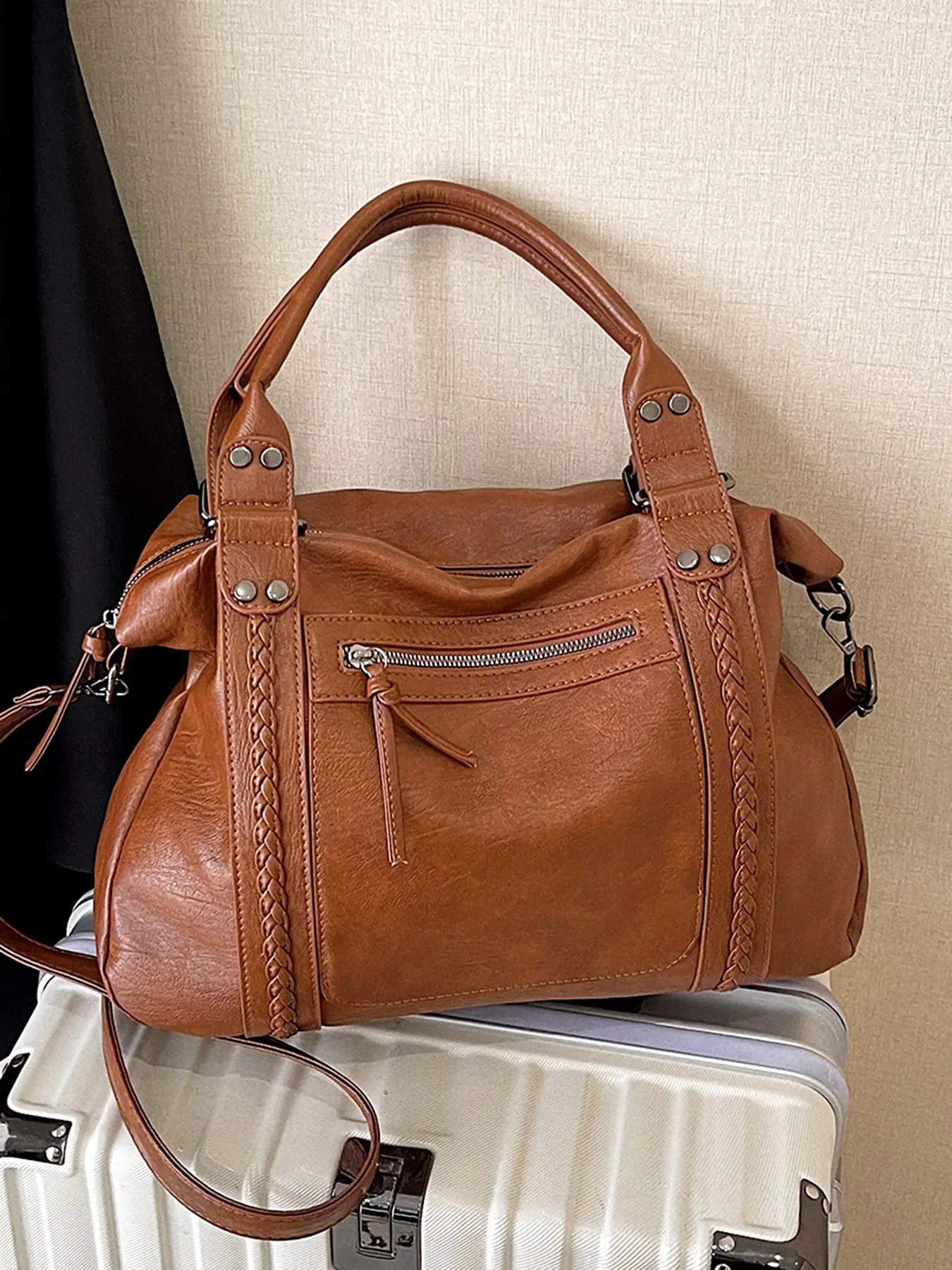 Simple classic retro brown woven trim shoulder handbag, multiple zipper pockets rivet decoration design practical commuter bag, Casual commuting bag, casual woven splicing suitable for daily travel, Pu leather bag