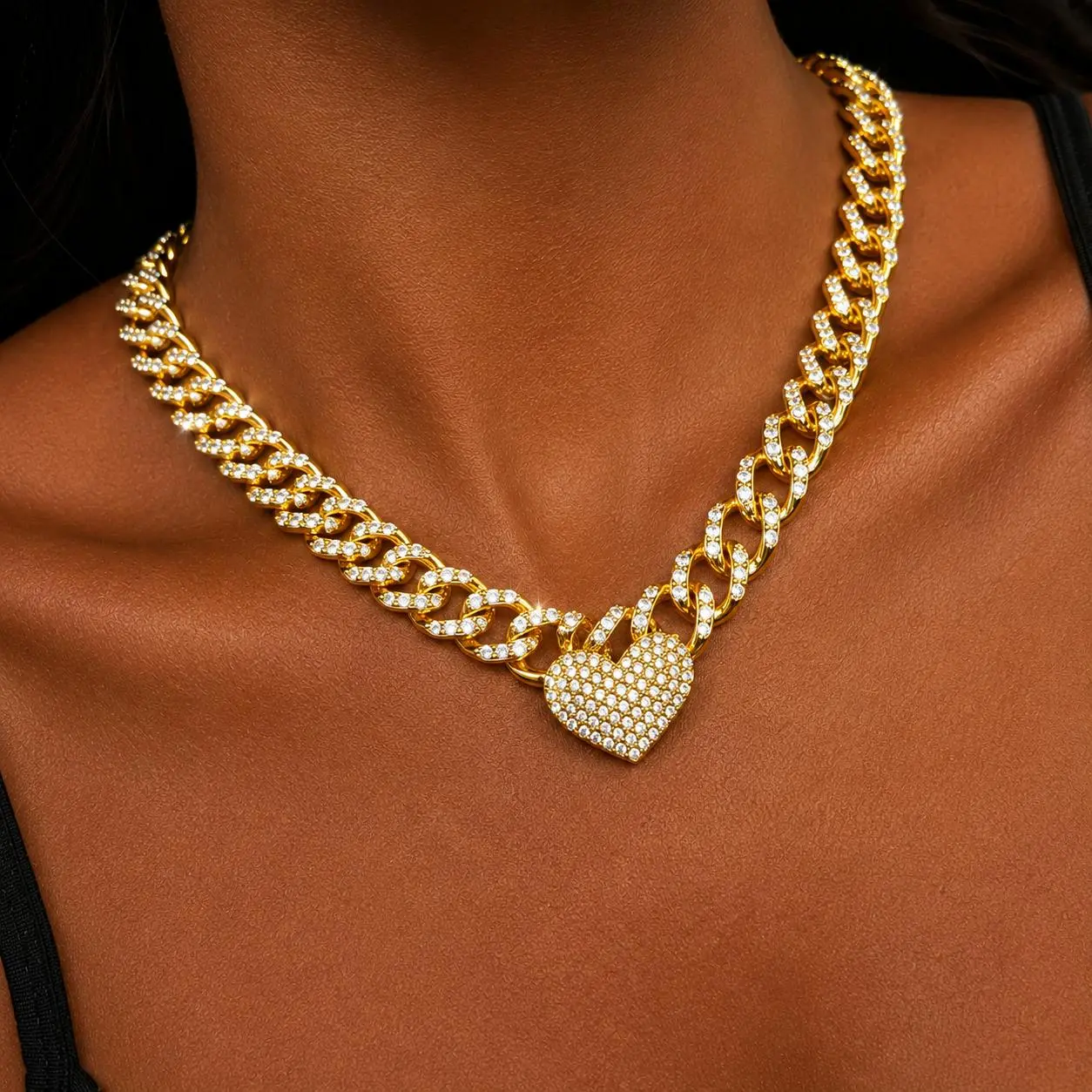 Rhinestone Heart Choker Necklace for Women, Iced Out Cuban Link Heart Pendant Necklace, Glittering Cubic Zirconia Love Chain, Chunky Hip Hop Statement Collarbone Jewelry, Golden/Silvery Heart Necklace Gift for Women,Miami Gold Cuban Link