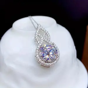 Women's 2 Carat Moissanite Teardrop Pendant Necklace, Sparkling Costume Jewelry, Elegant Fashion Accessory for Birthday, Valentine's Day Gifting