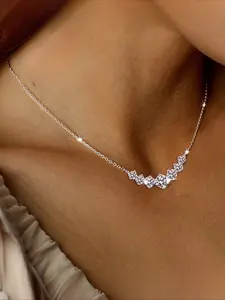 Smiling Seven Princess Ultra-Sparkling Synthetic Zirconia Pendant Necklace for Women, Fashionable And Hypoallergenic.