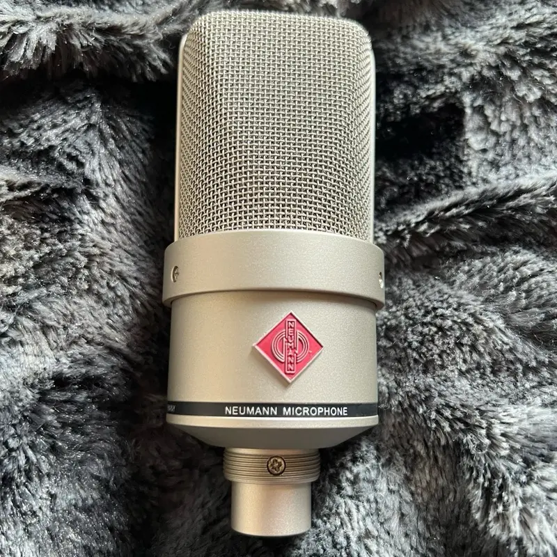 Neumann TLM 103 Cardioid Condenser Microphone Neumann TLM 103 Cardioid Condenser Microphone