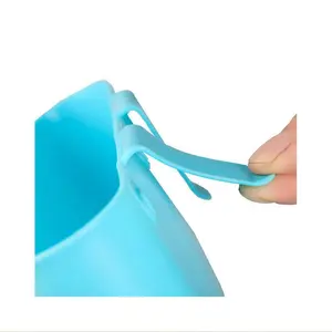 Hanging Car Trash Can Vehicle Garbage Dust Case Storage Box ABS Square Pressing Trash Bin Auto Interior Accessories for Car