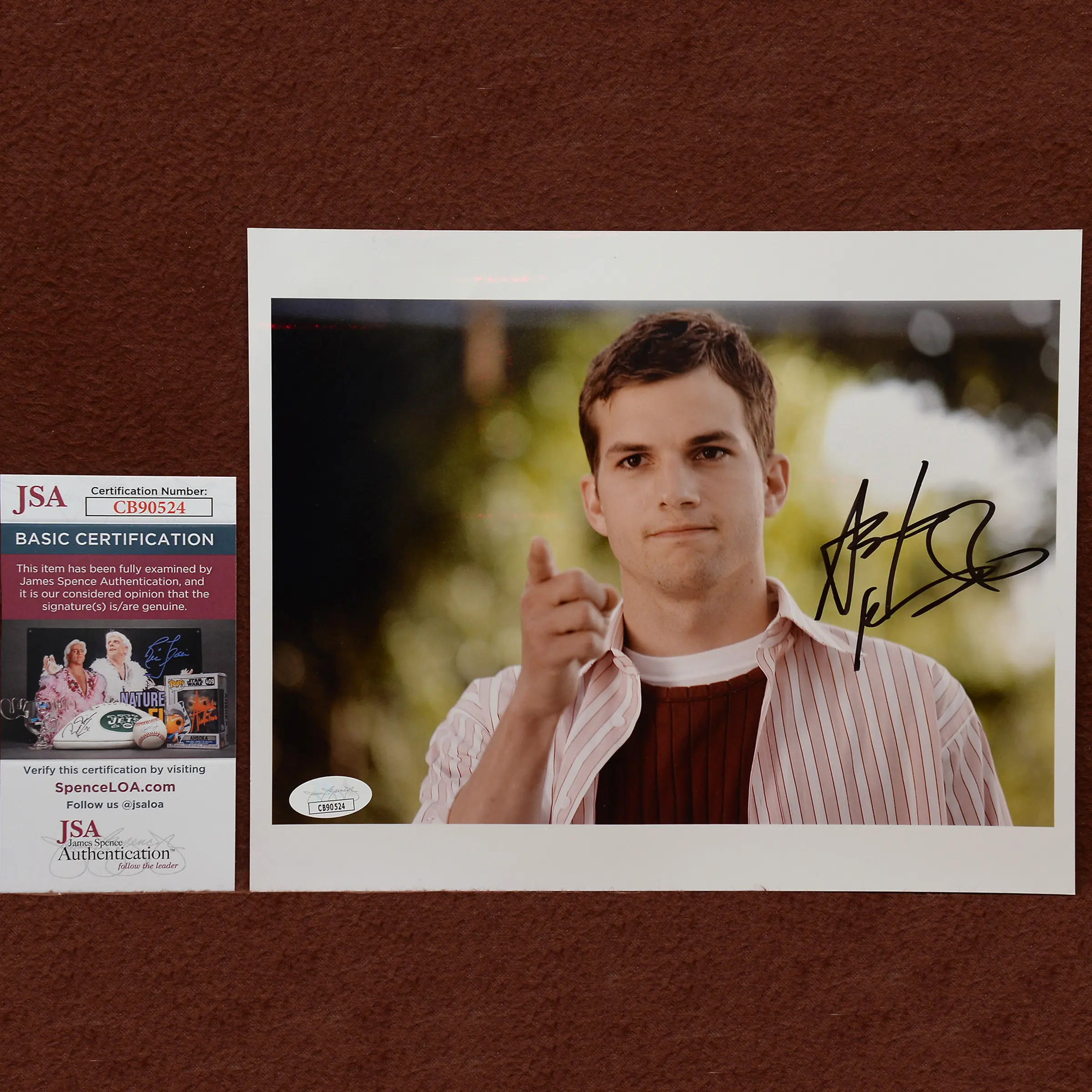 Ashton Kutcher 8 x 10 Signed JSA Authenticated Photograph