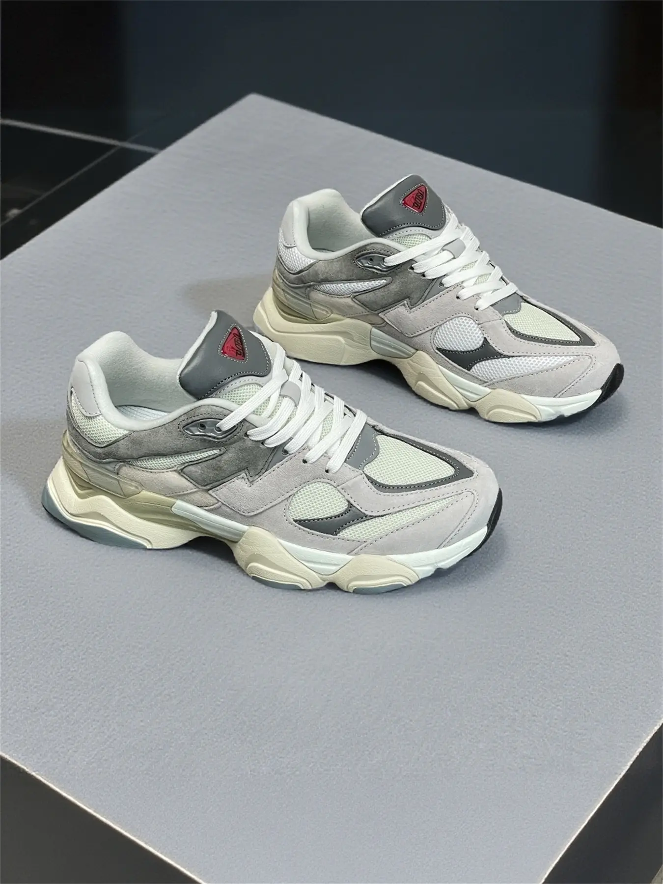 Unisex Autumn & Winter 9060 Casual Shoes, Artistic Streetwear Shoes, Sneaker, Chunky Sole Thick Soled Trainers, New Dad Shoe Silhouette, Suede Stitched Platform Athletic Sports Shoes