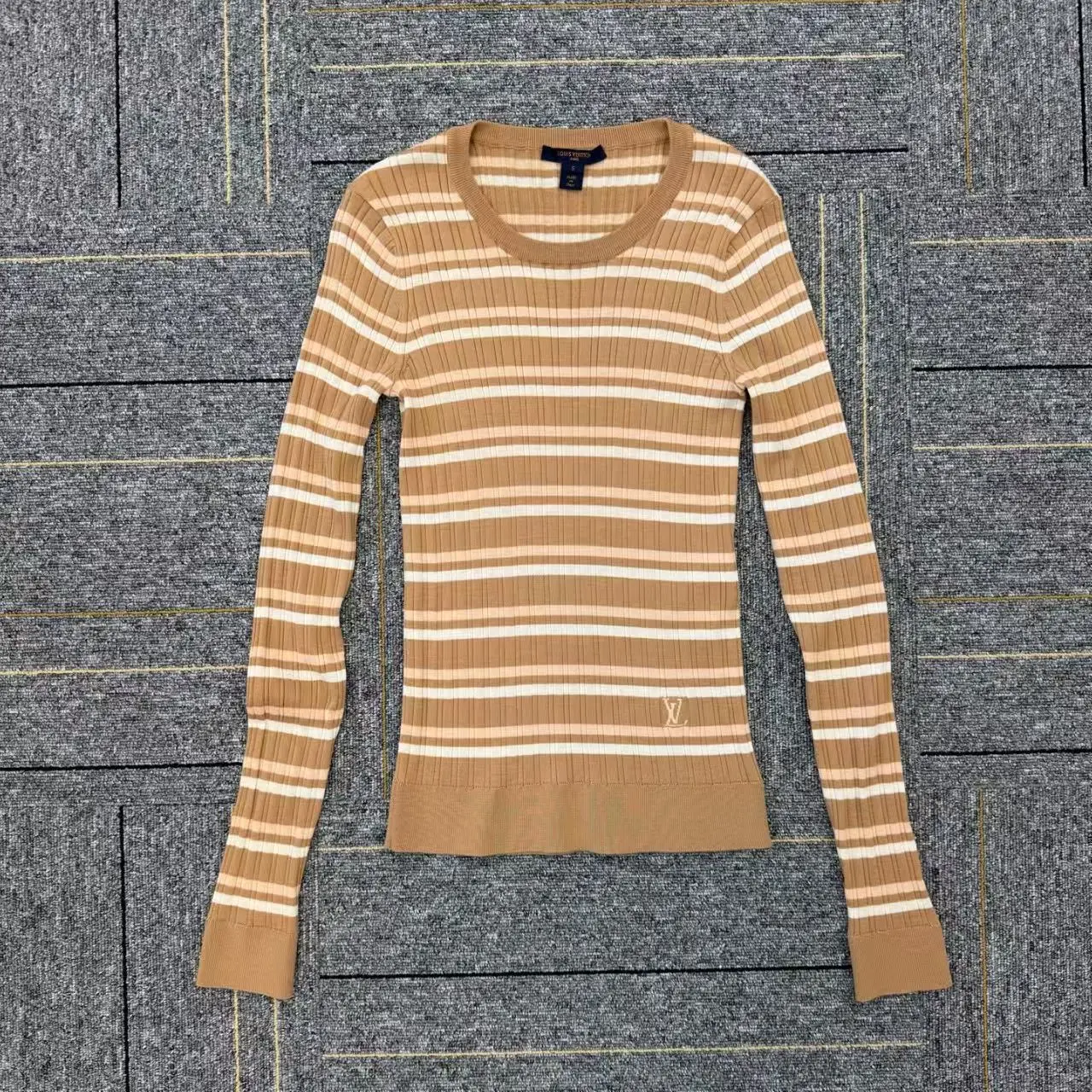 Pre-owned Louis Vuitton Women's Knitting Sweater Size S, Round Neck, Viscose Knit, Classic Designer Fashion, Style N24157636