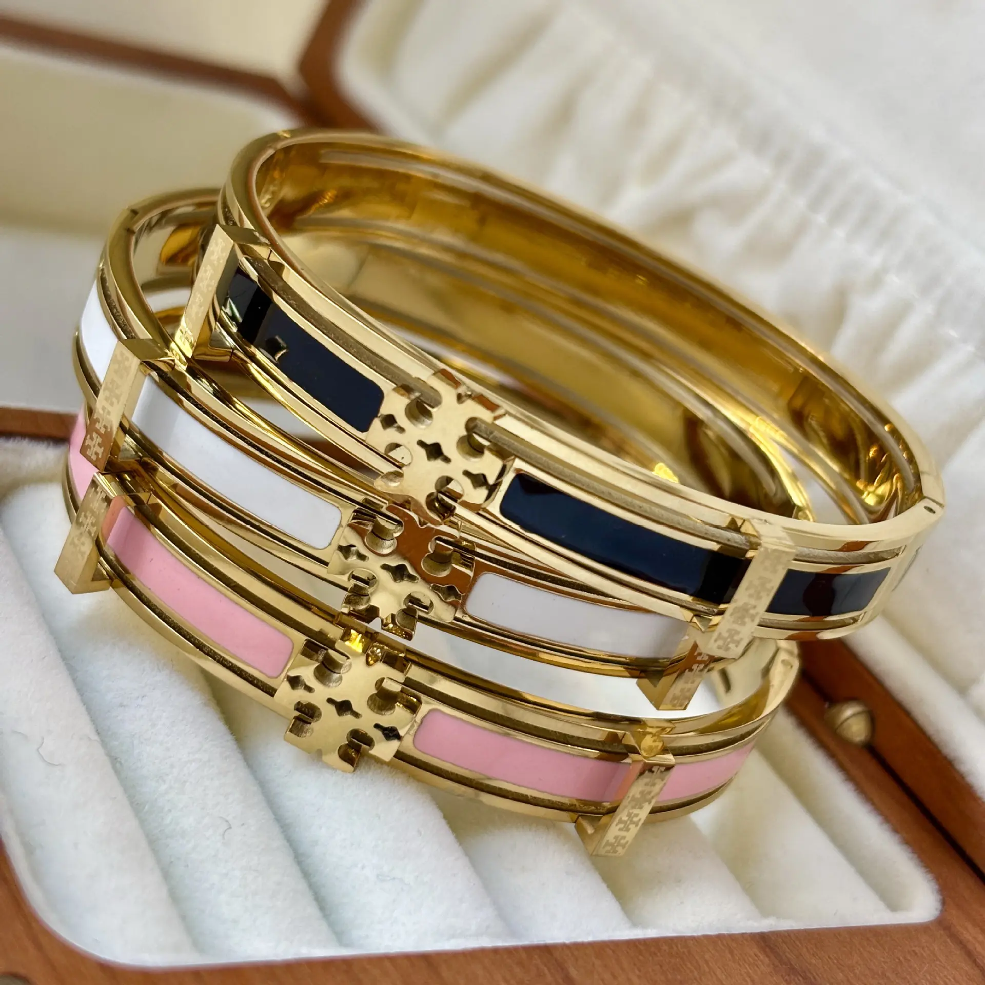 Tory Burch Women's Openwork Enamel Gold Bracelet - Fashion Jewelry Tory Burch Women's Openwork Enamel Gold Bracelet - Fashion Jewelry