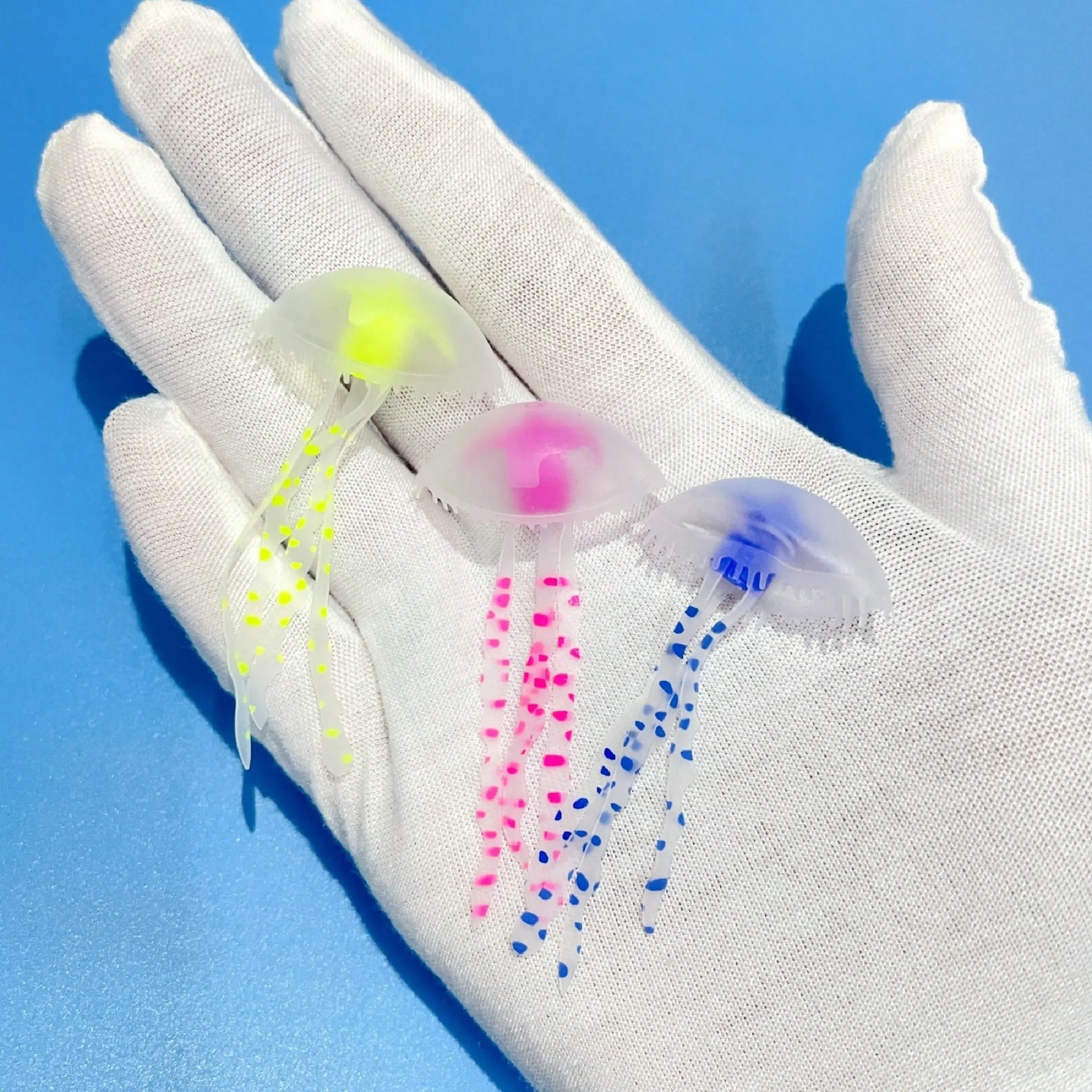 Mini Artificial Jellyfish Aquarium Decorations, Fluorescent Glow-In-The-Dark, Realistic Figurines with Colorful Tentacles, Safe for Fish Tanks, Beginner Aquarium