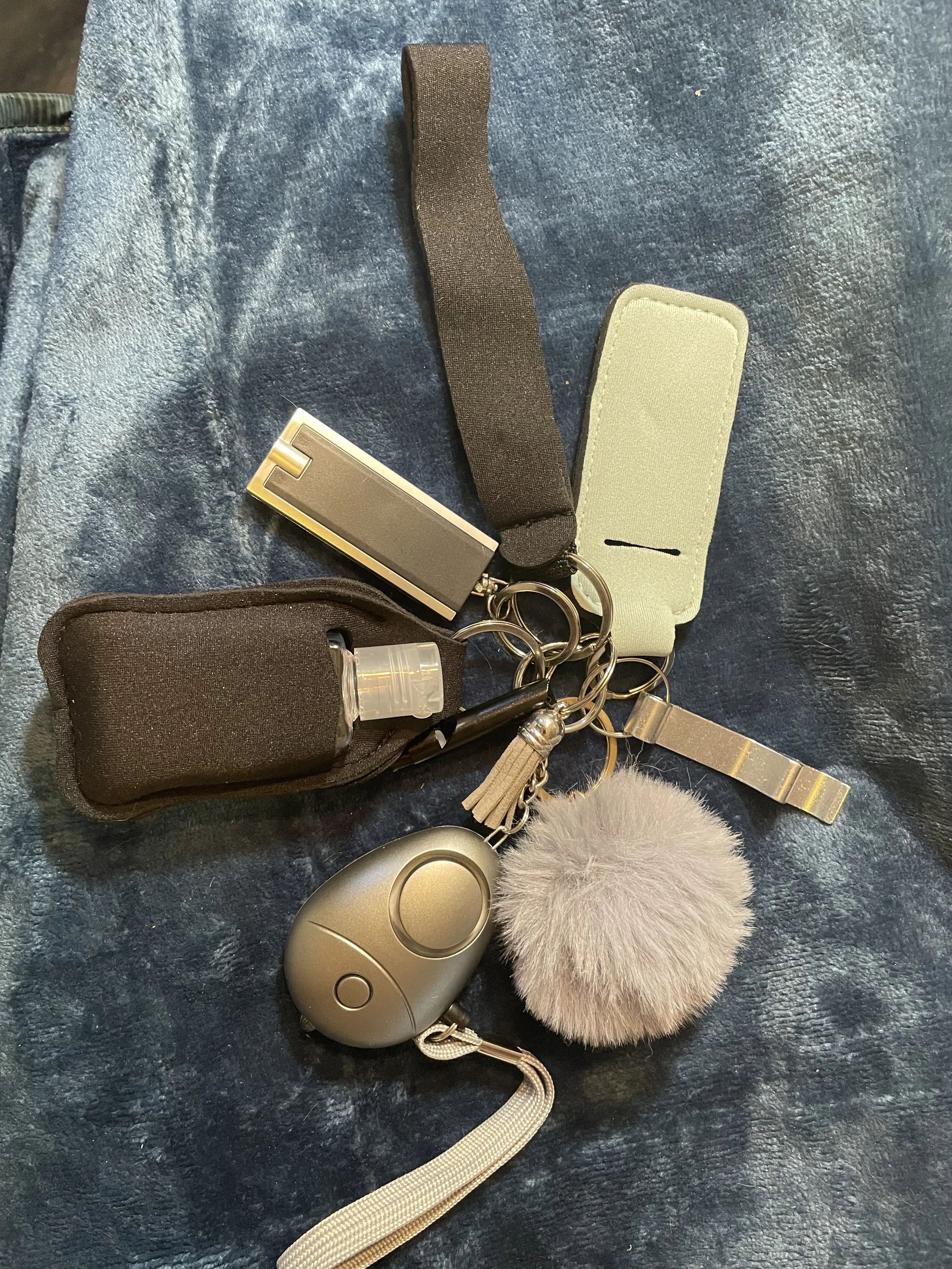 Safety Key Chain Set Black, Fashionable Keychain & Phone Chain & Wristband, Trendy Exquisite Accessories for Women