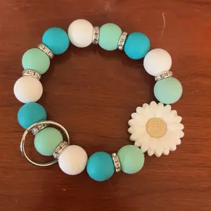 White Daisy Keychain - Blue and Teal Beads, White Center, Adjustable Design, Keyring Attachment