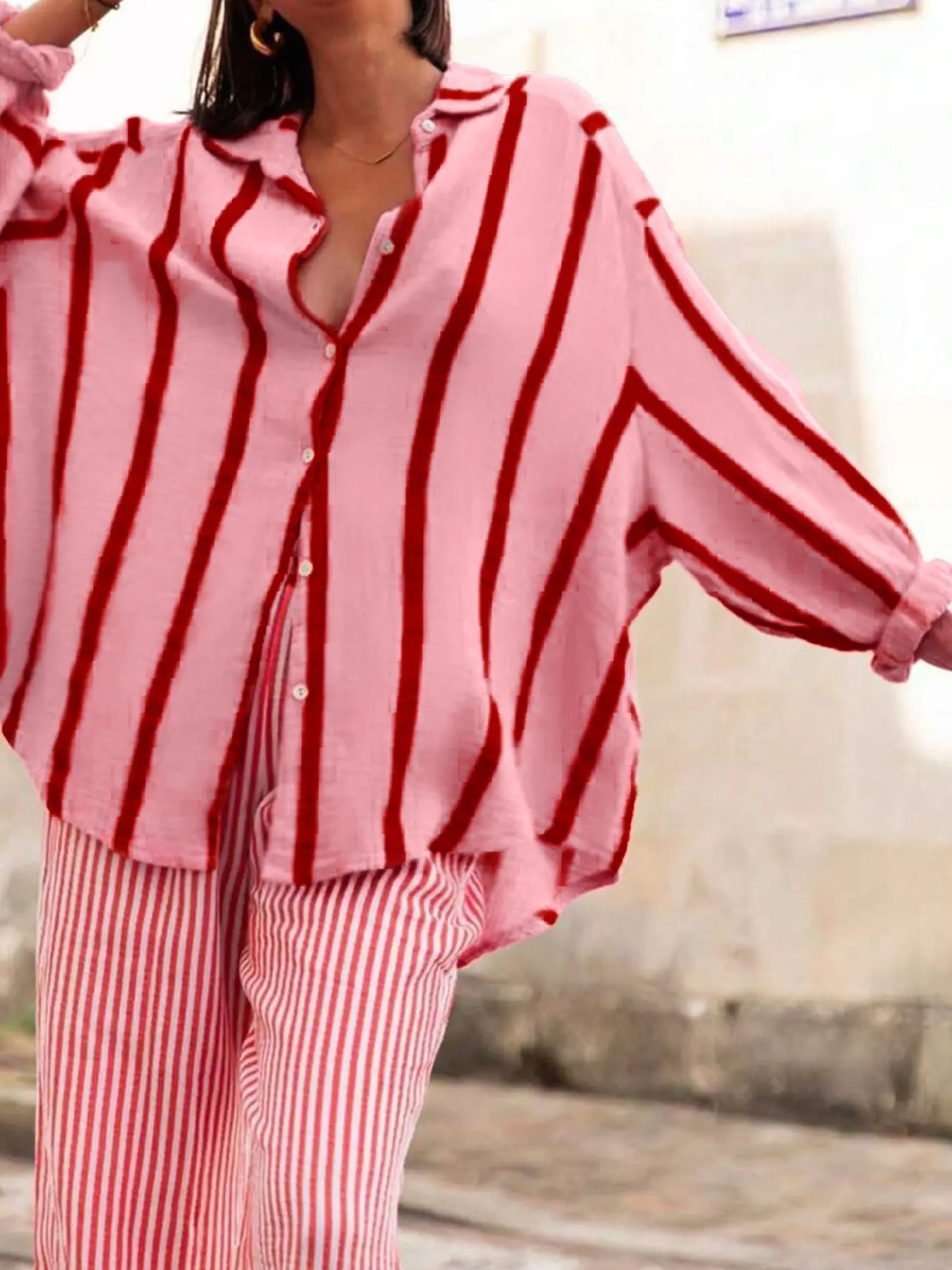 Women's pink striped loose-fitting shirt blouse, an elegant and casual top suitable for commuting, office wear, everyday wear, Valentine's Day, outdoor activities, and spring/summer vacation outfits.