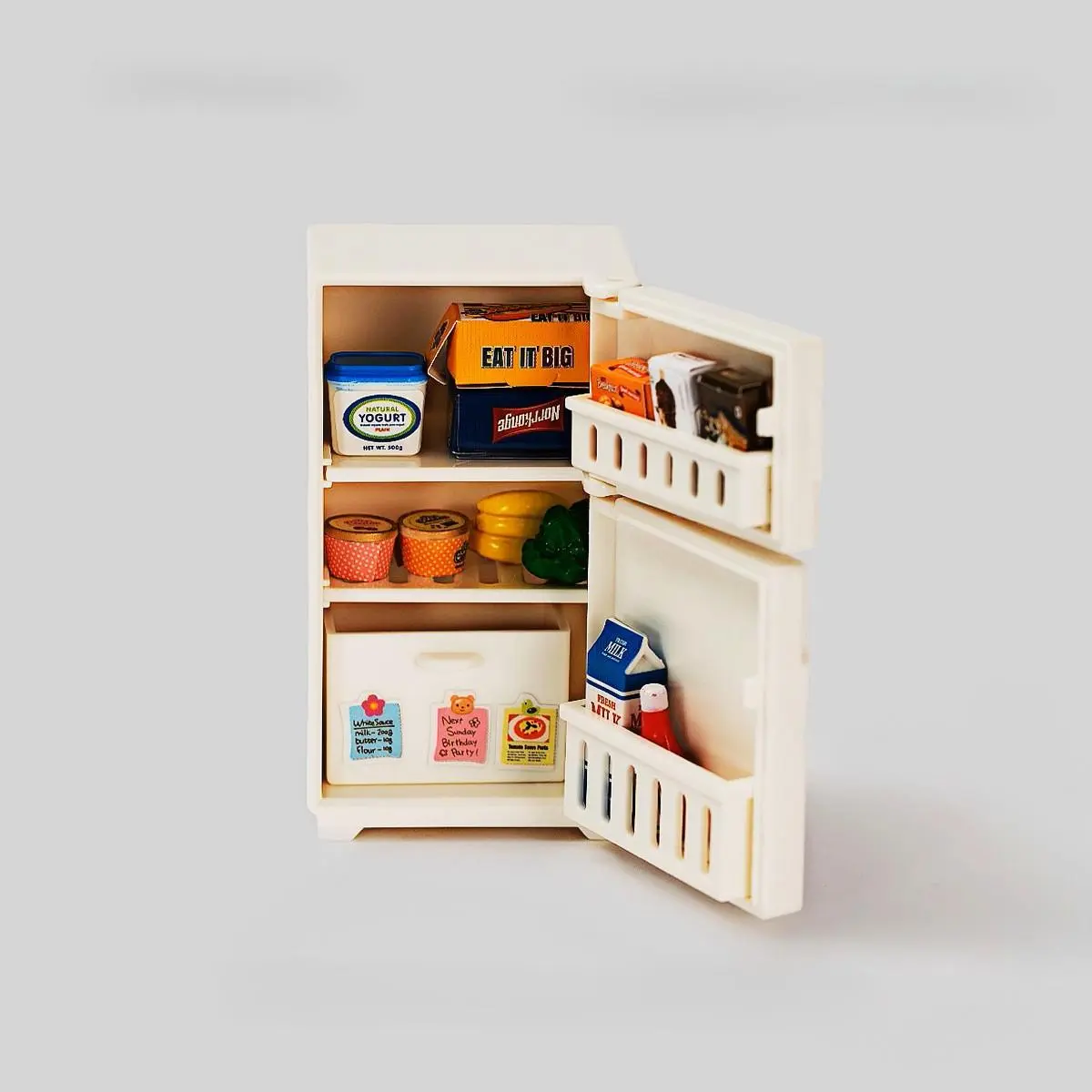 17pcs Realistic Mini Dollhouse Fridge & Kitchen Role Play Toy Set - Safe Plastic, Durable Pretend Play Toys with Working Door, Dollhouse Furniture, Miniature Cookware, Kids Doll Accessories Gift