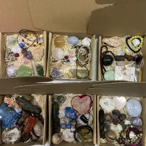 Wholesale Abundance and Prosperity Chakra Gemstone Crystal Gift Box Kit for Therapy Healing