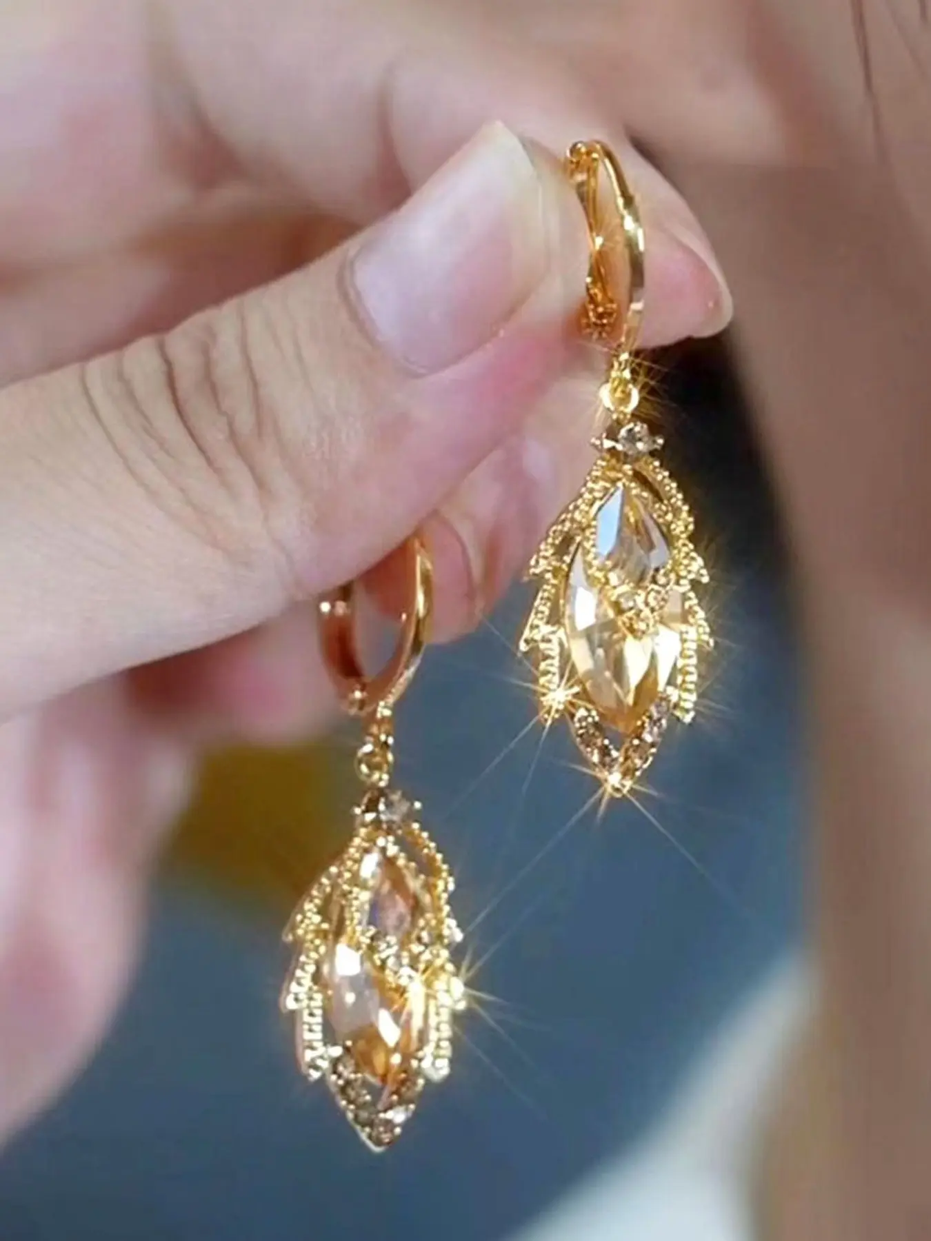 Elegant Faux Crystal Leaf Earrings, Teardrop Earrings, Fashionable and Delicate Design, Perfect for Any Occasion, Women's Jewelry Accessories, High Quality Earrings, Unique Design Earrings