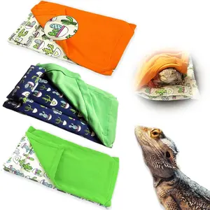 Wall Gecko Lizard Reptile Sleeping Bag with Pillow Blanket, Hamster Pet Bed Sleep Sack, Cozy Comfortable Animal Resting Gear