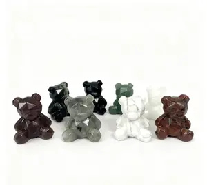 Different materials Sliced bear carving natural crystals.6cm