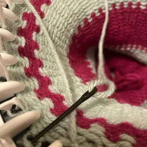 Knitting Mechanism for Learning and Crafting - Includes Knitting Needles and Knitting Techniques