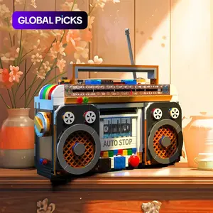 554pcs Vintage Radio Classic Series Building Blocks Set, Collector’s Edition Retro Music Player Display DIY Model Kit, Creative Gift and Festival Party Home Decor Ornament, Building Block Sets