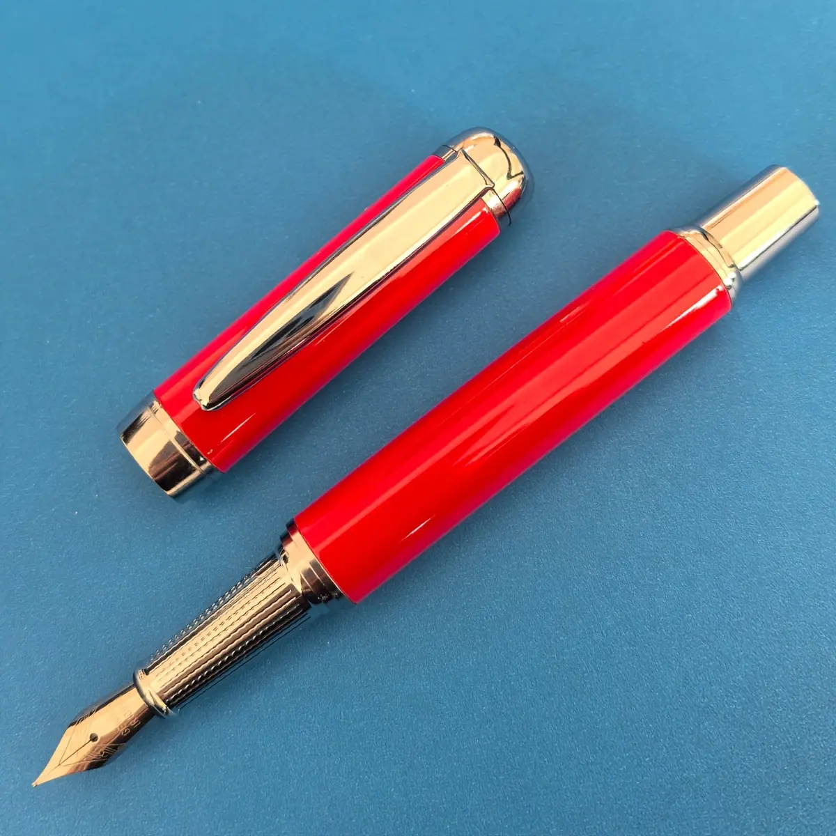 1 pc steel pen, 0.5 mm fine tip, artistic calligraphy, preferred for creative work, metal pen holder, elegant and premium, built-in converter, compatible with a 2.6 mm diameter, heavy metal feel, holiday gift—Valentine’s Day, back-to-school season, gradua