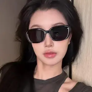 Sunglasses-lightweighe-01