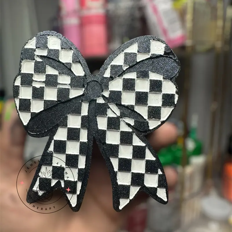 Checkered bow Checkered bow