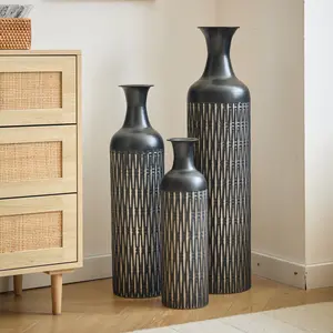 Decorative Metal Vases Set of 3, Tall Black Floor Vases with Textured Pattern for Modern Home Decor, Flower Vases for Living Room (32.68, 25.98, 19.69 Inch)