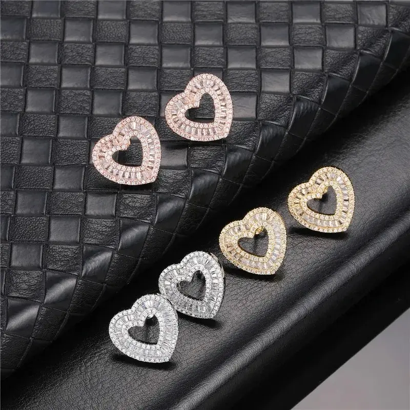 Hallow Heart Earrings - Elegant and Timeless Design for Unisex Collection