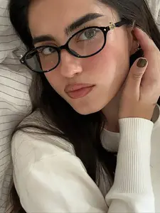 Women's Transparent Eyeglasses with Metal Decoration, Oval Small Frame, Casual Versatile, Perfect for Travel, Business, Daily Wear, Clear Eyeglasses, Transparent Lens Glasses