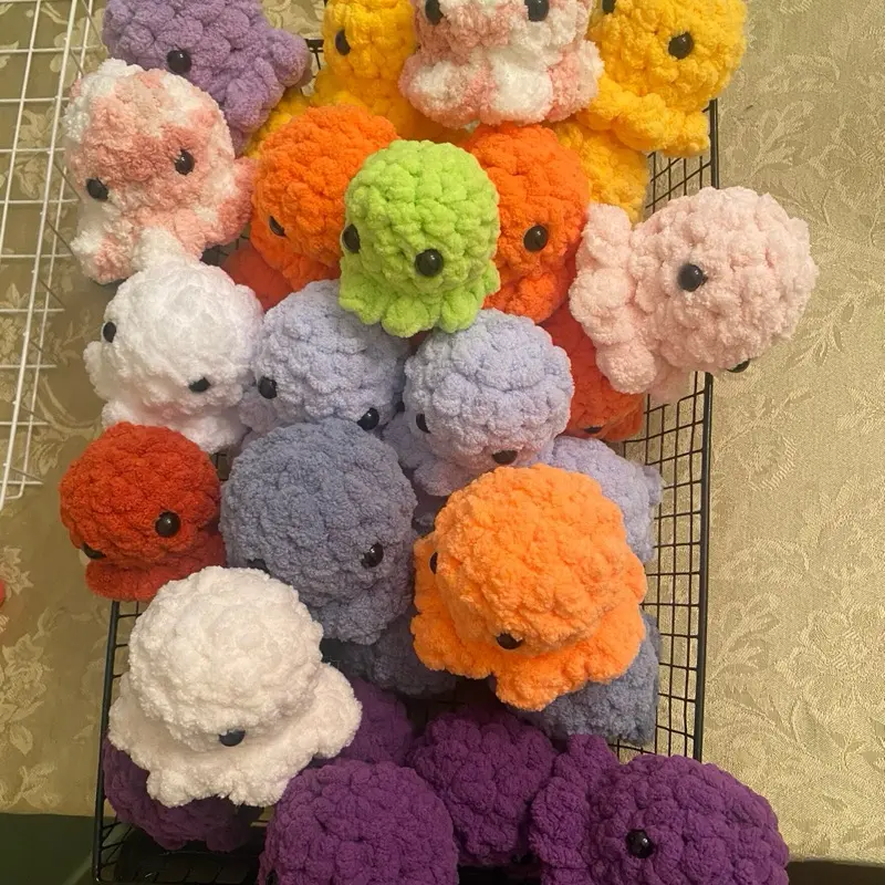 Crochet Baby Octopus - Soft Plush Octopus with Colorful Eyes, Ideal for Cuddling and Playtime